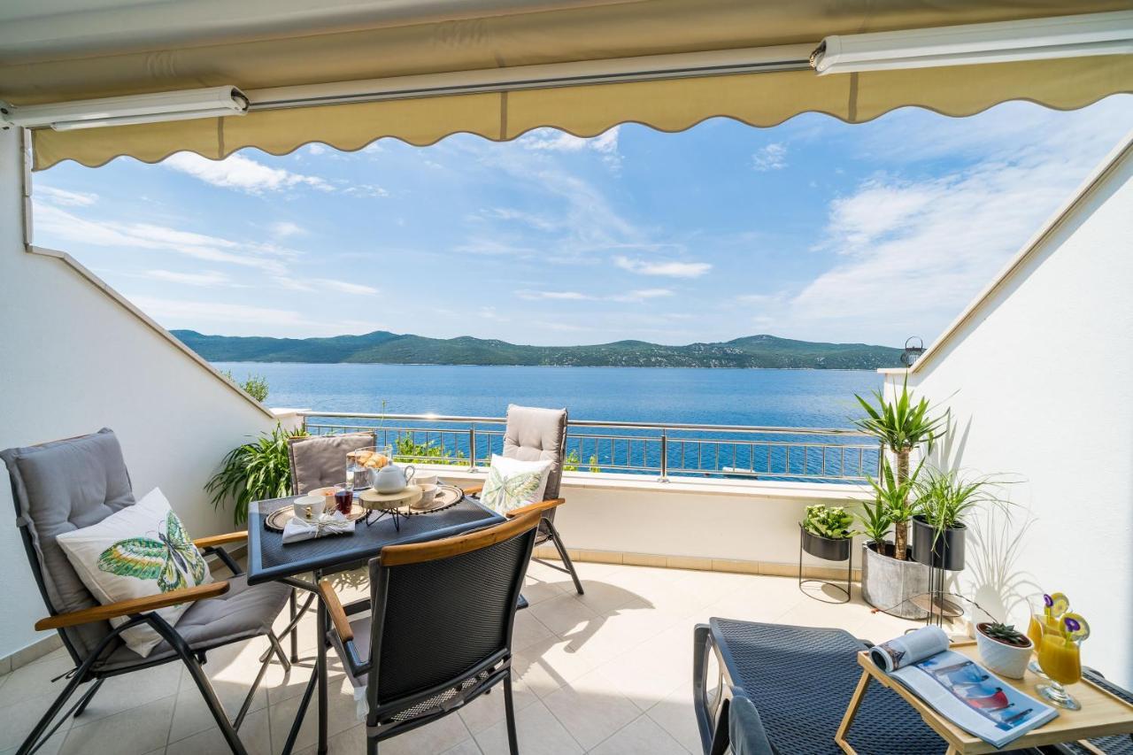 Apartments Ratac Lobrovic With Private Beach And Beautiful Sunset Слано Экстерьер фото