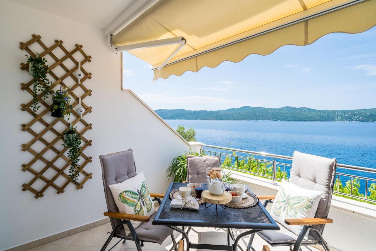 Apartments Ratac Lobrovic With Private Beach And Beautiful Sunset Слано Экстерьер фото