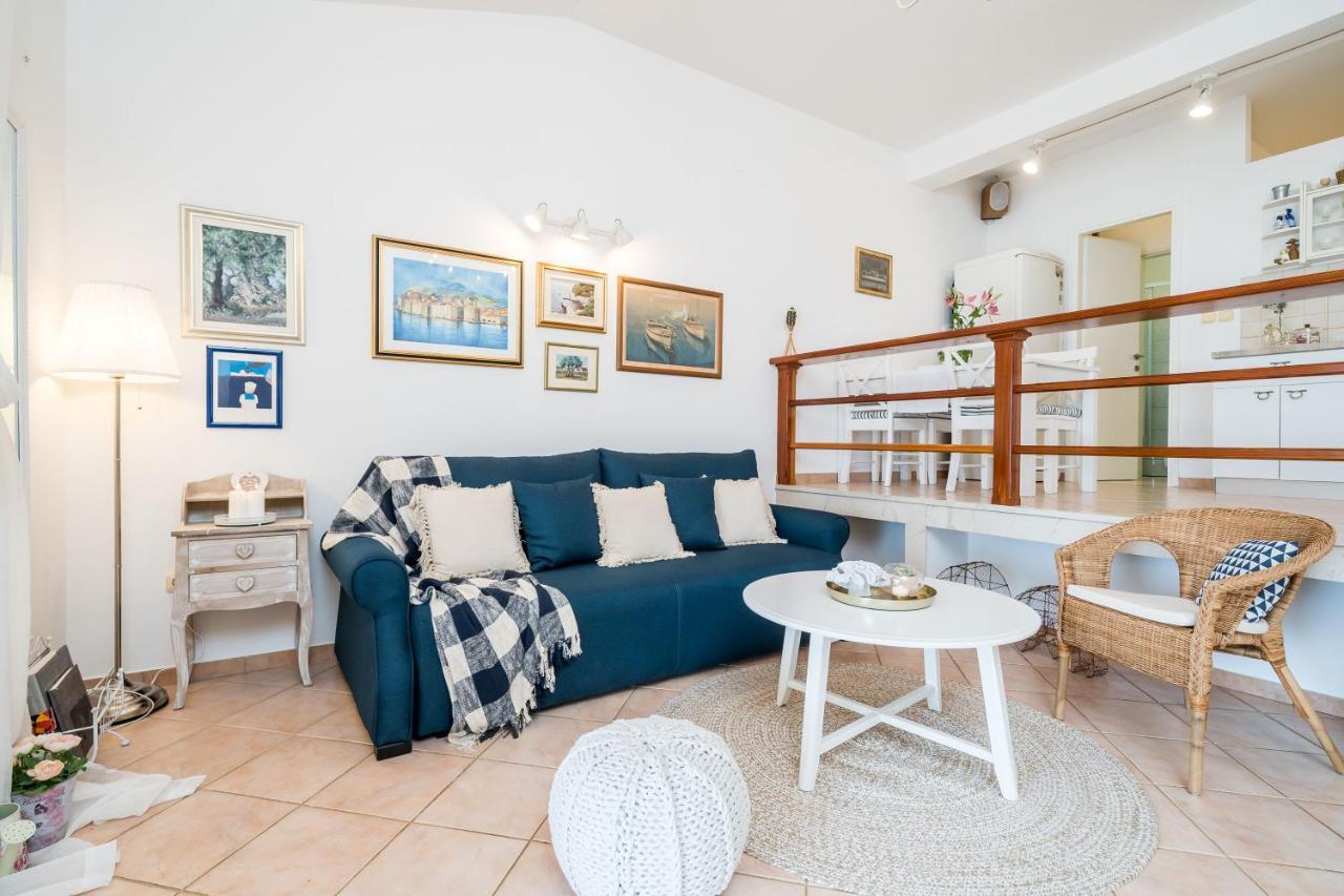 Apartments Ratac Lobrovic With Private Beach And Beautiful Sunset Слано Экстерьер фото