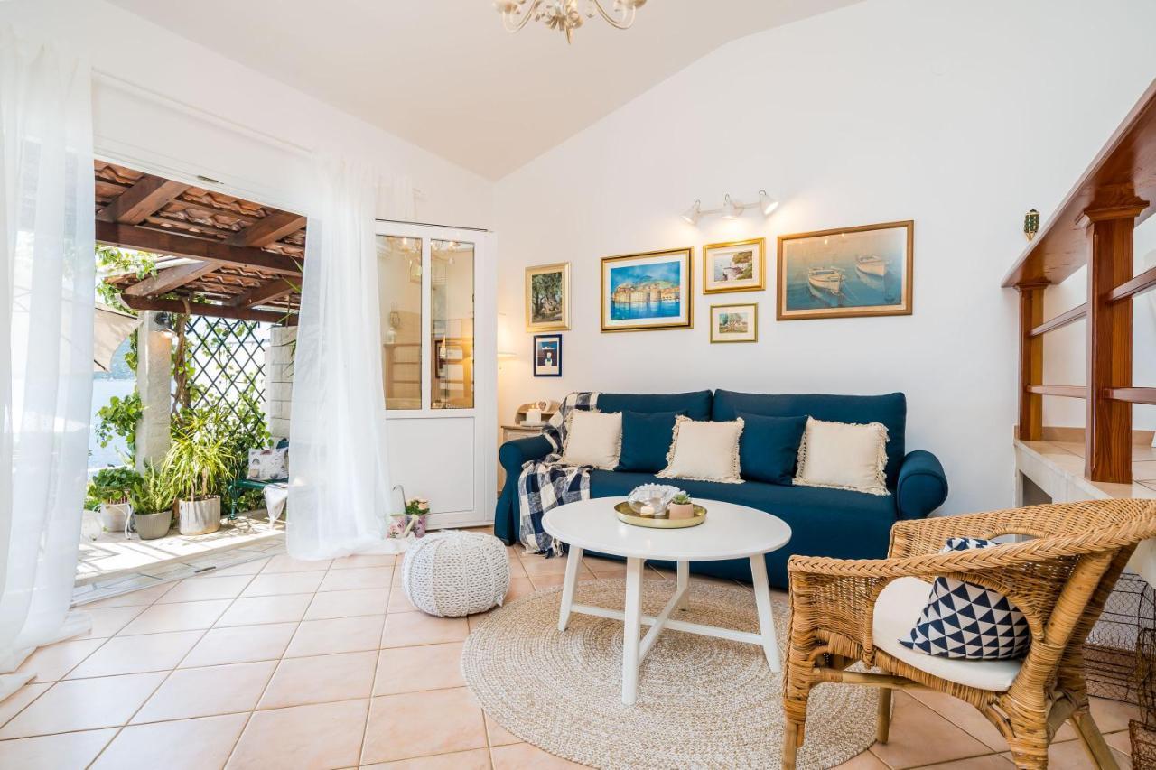 Apartments Ratac Lobrovic With Private Beach And Beautiful Sunset Слано Экстерьер фото
