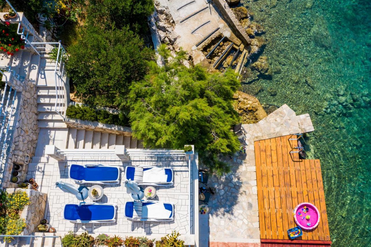 Apartments Ratac Lobrovic With Private Beach And Beautiful Sunset Слано Экстерьер фото