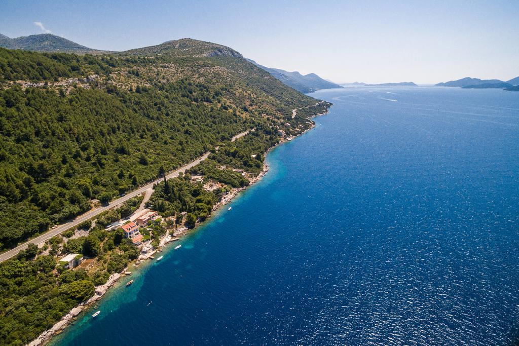 Apartments Ratac Lobrovic With Private Beach And Beautiful Sunset Слано Экстерьер фото